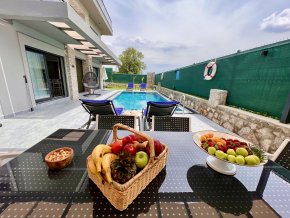 Turizm amaçlı Kiralık  Villa (Enbaem Villa Fethiye)